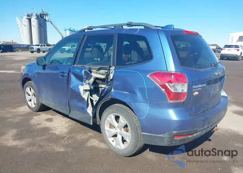 2016 Subaru Forester 2.5I Premium z USA, uszkodzony, nr VIN JF2SJAGC0GH427140